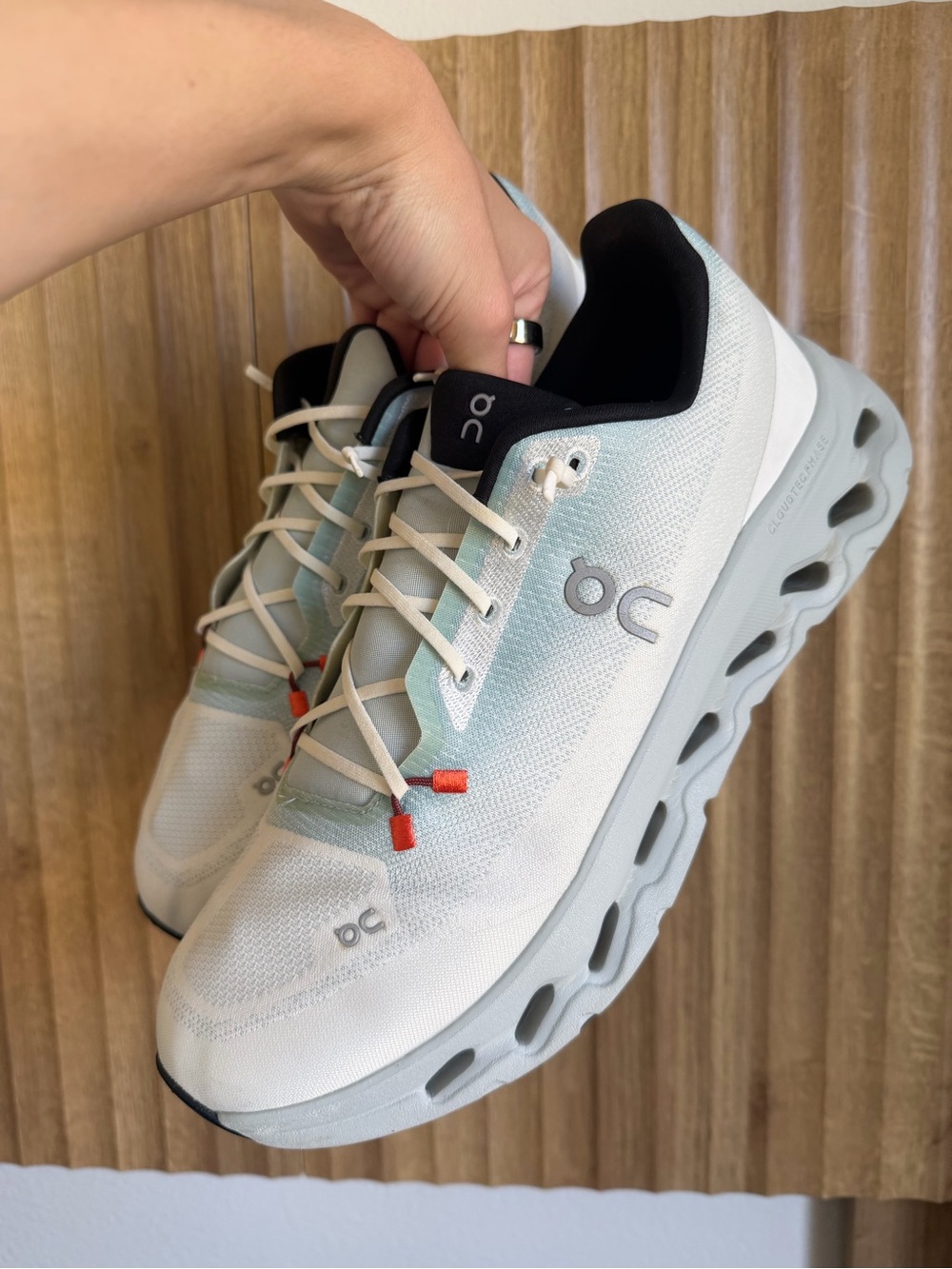 ON RUNNING ONCLOUD Cloudtilt Hyper Running Shoe Athletic Sneaker Mens